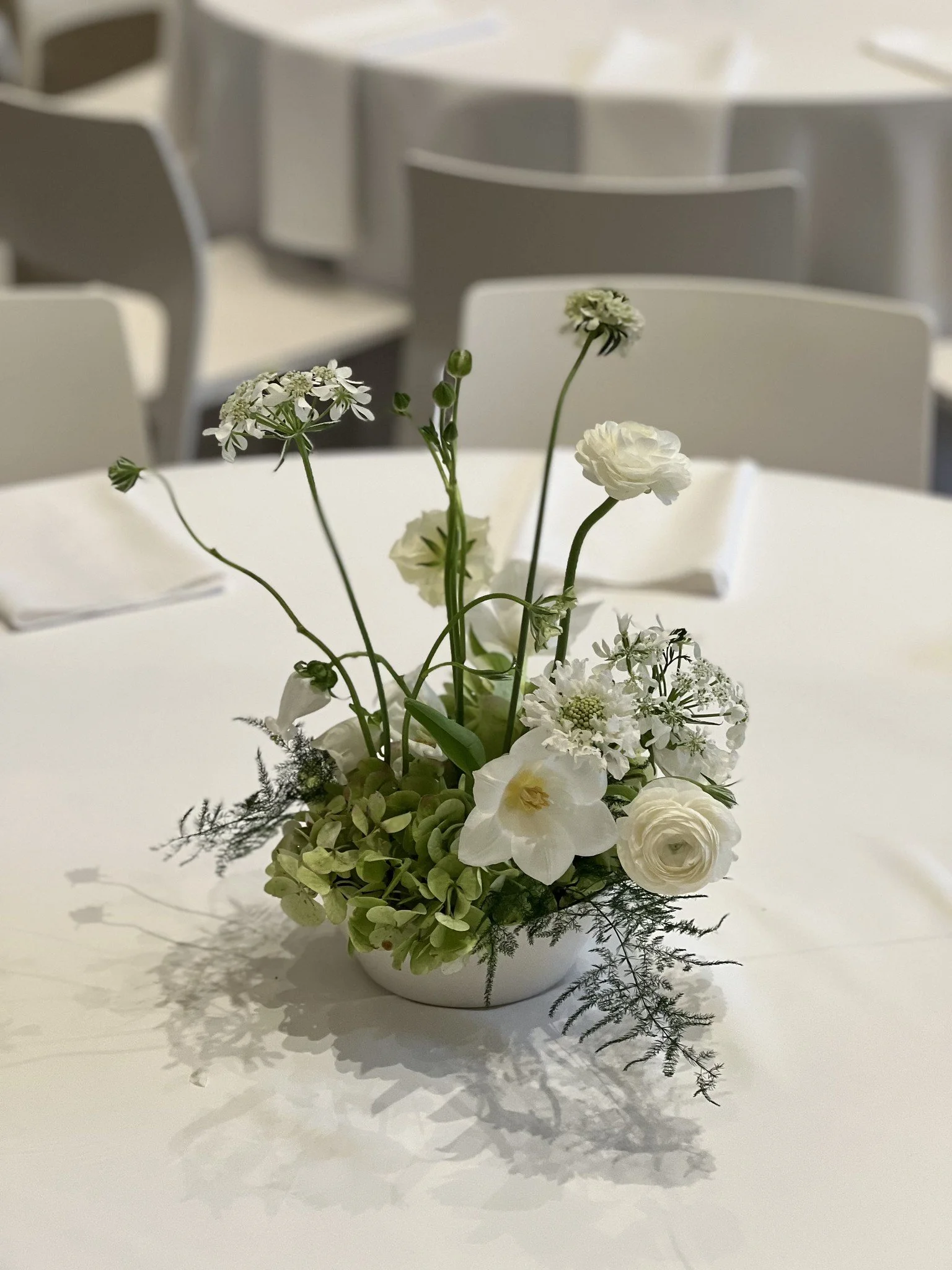 white centerpiece - Rose of Sharon Floral Design Studio.jpg