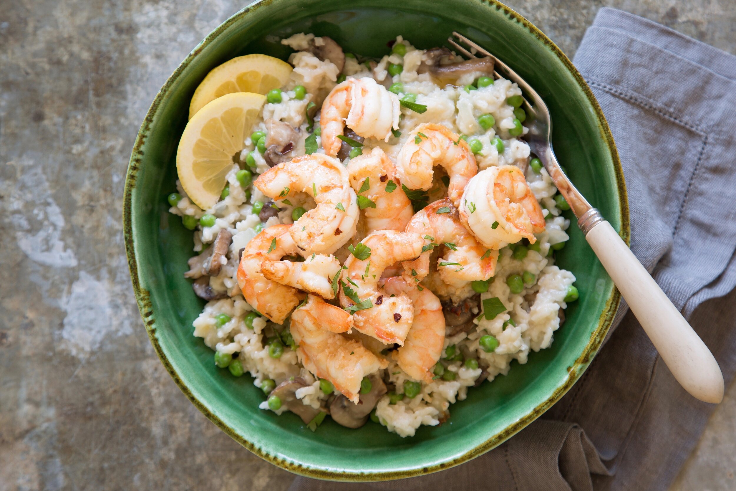 Spicy-Garlic-Shrimp-Baked-Risotto-Mushrooms-Peas.jpg