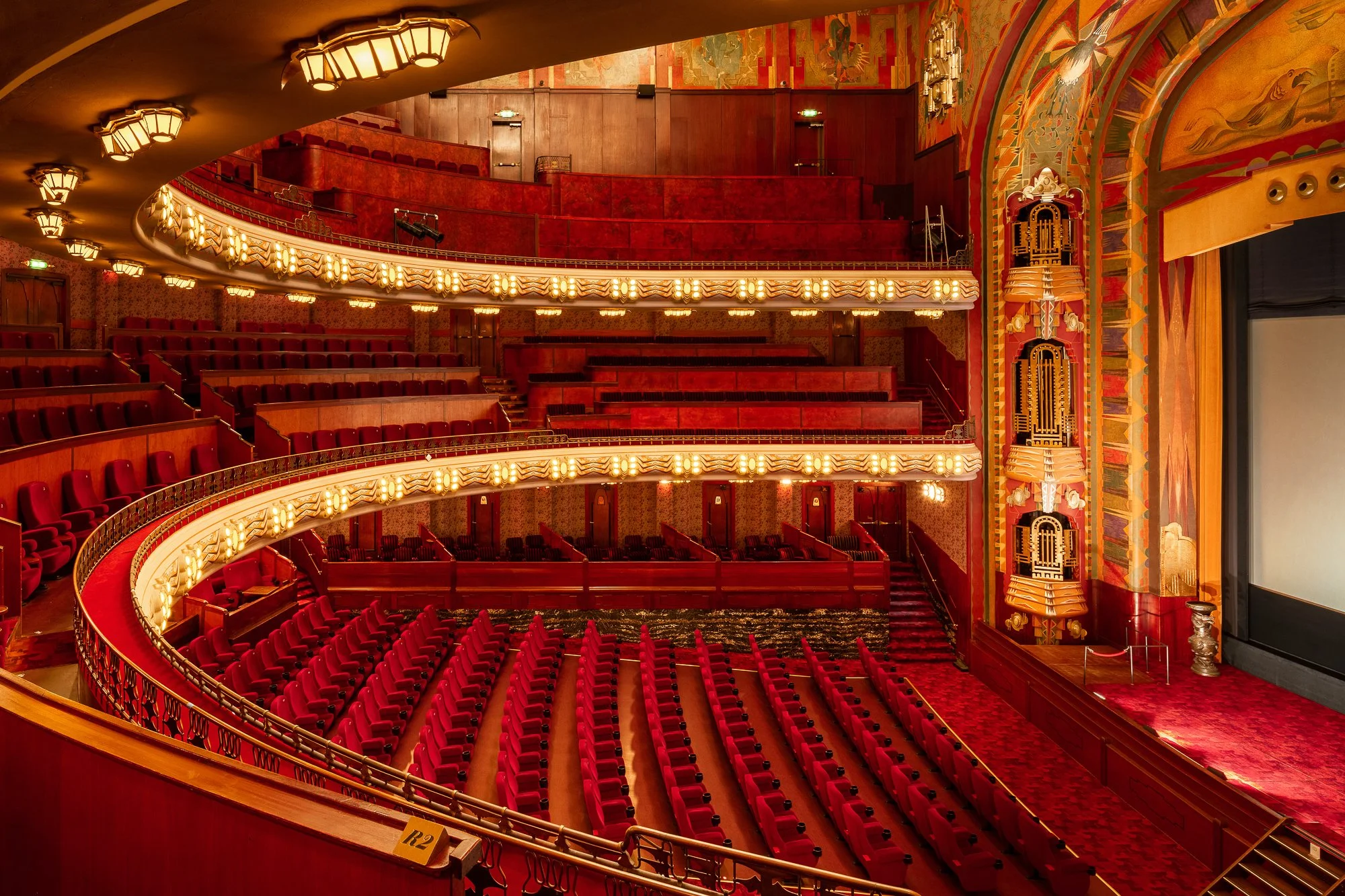 I-21-04-Tuschinski - Suzan Baars - print 04-print-bestelling R.T-web.jpg