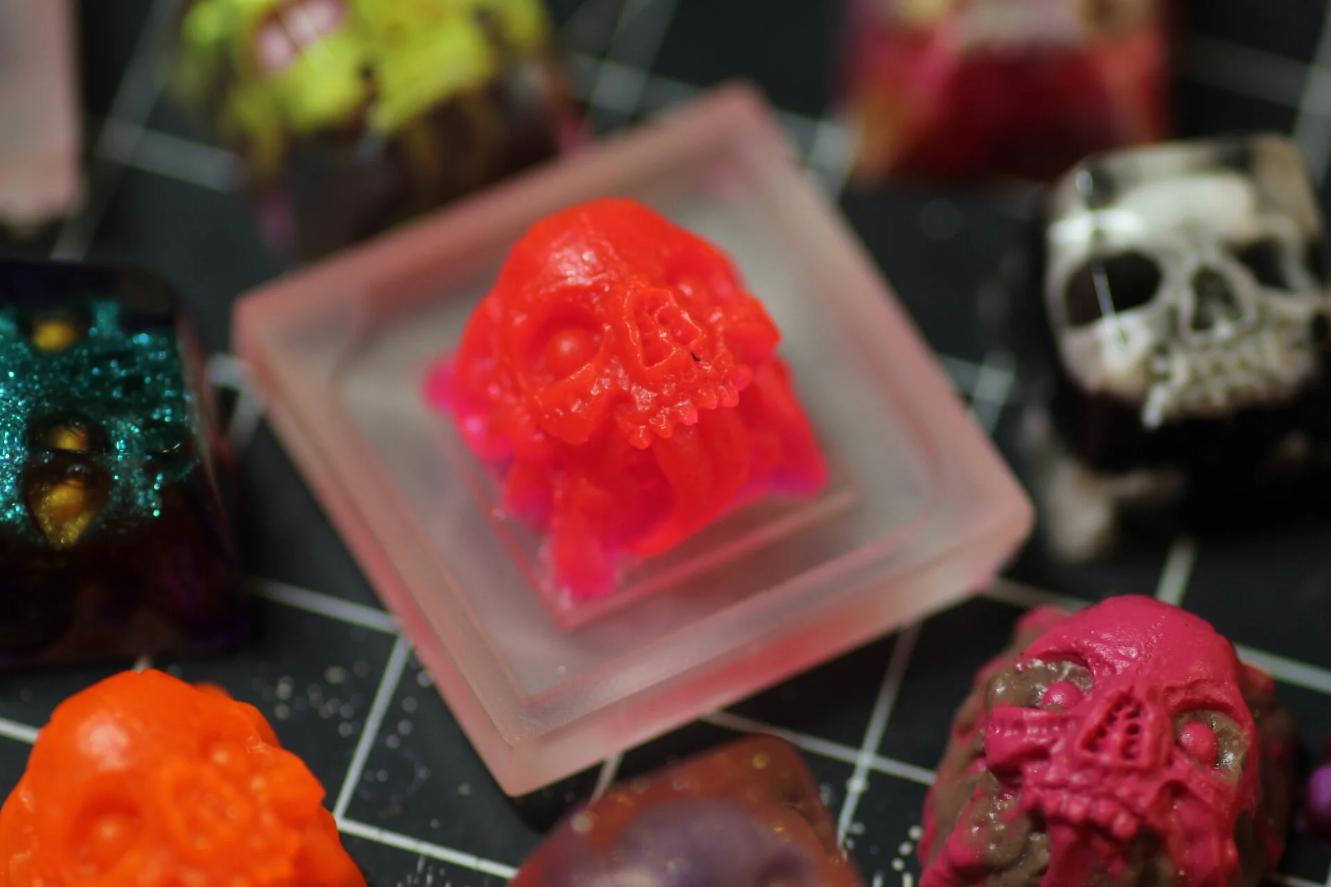 A new version sculpted to fit better inside the SA profile while adding a new larger tongue.