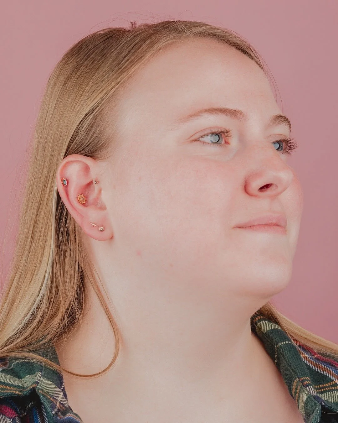 GO
 
FORTH
 
stay gold👑
 
 
An amazing collection of texture for this client, pierced by Tanner over the years! Featuring jewelry from @bvla and @bodygems , with some color up top for some extra ✨pizazz✨🌿

~ @research.chemicals ~ 

📸@mrbattle
~ Pi