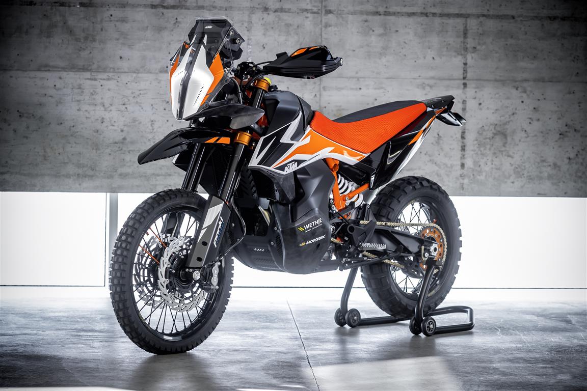 ktm_790_adventure_r_prototype_03_medium.jpg