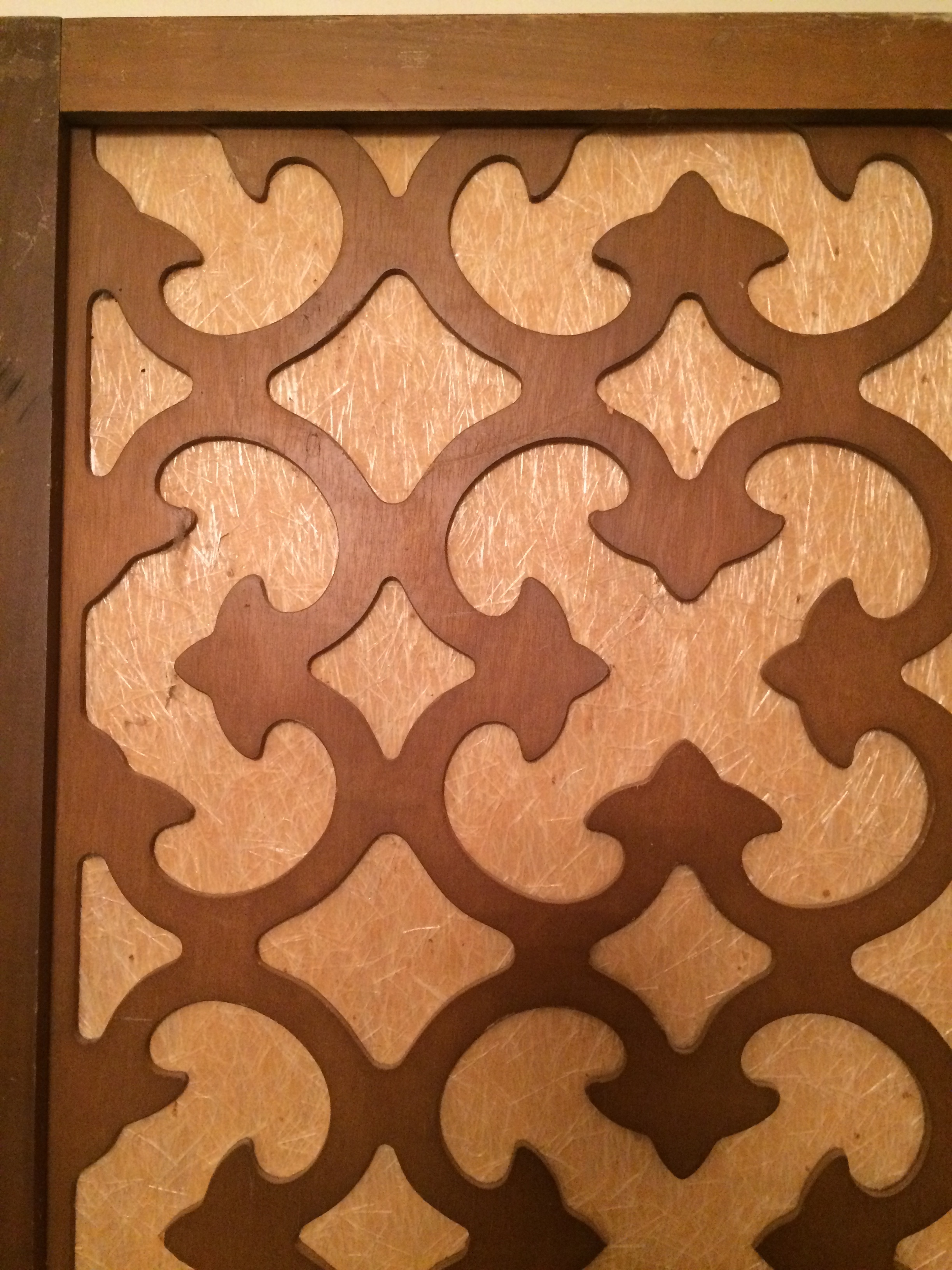 SHUT the F&$K YOU w/all this FRETWORK-- Betch !