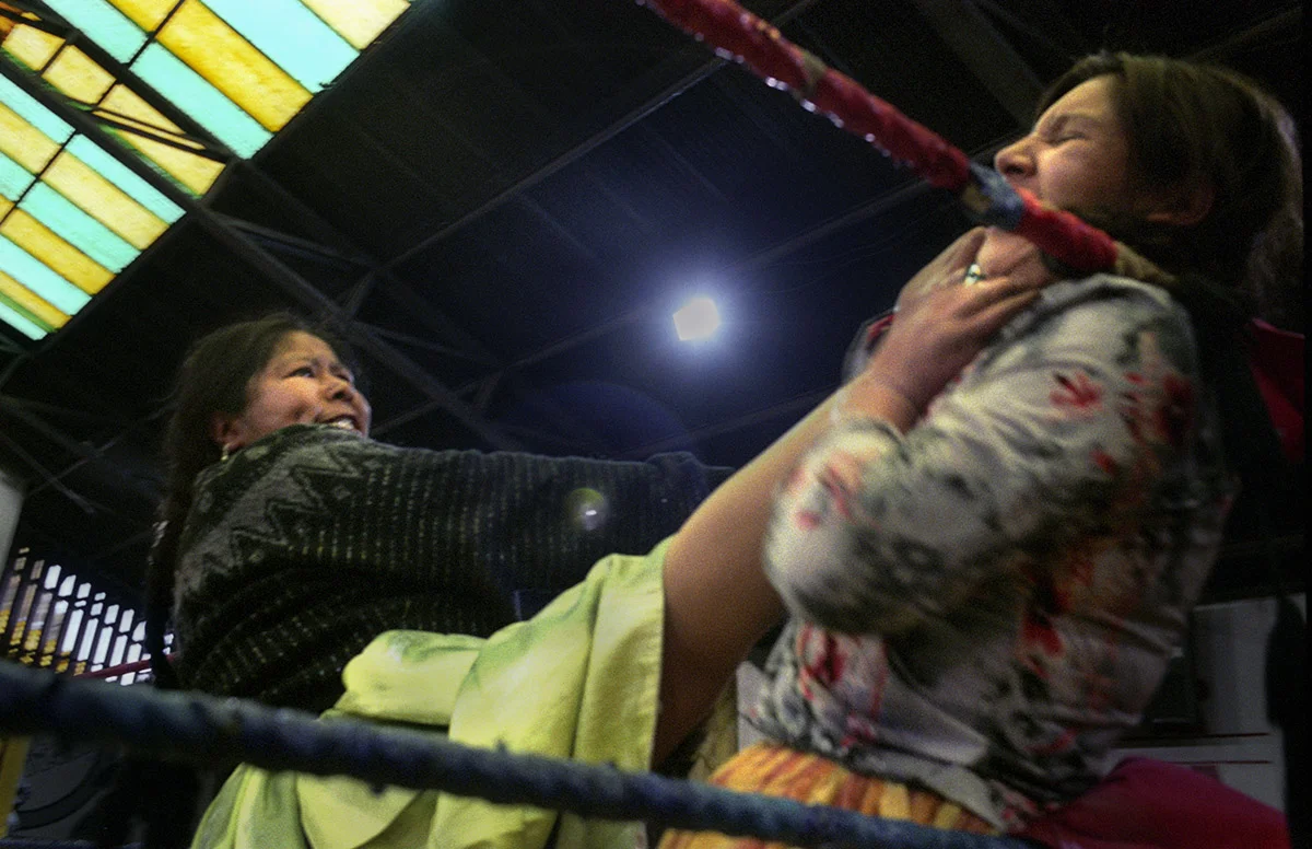 CHOLITA WRESTLING_BOLIVIA_09.jpg