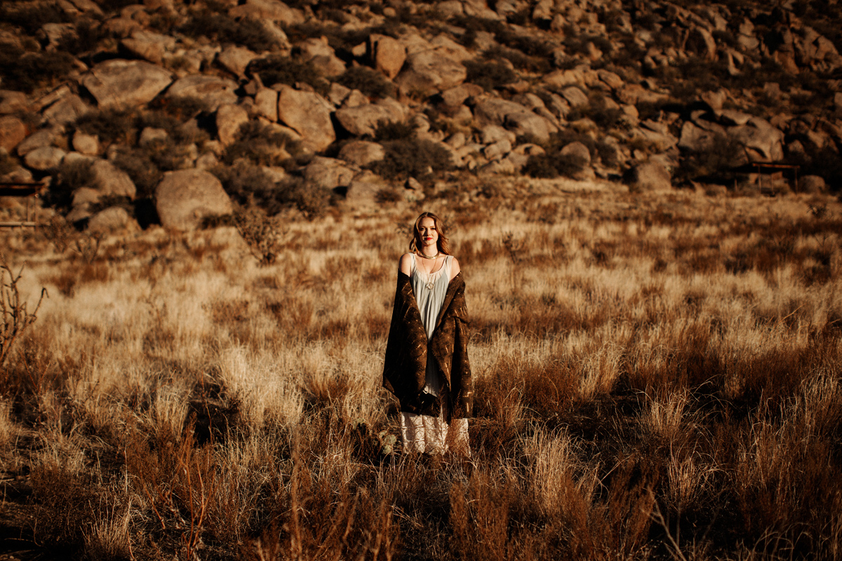 albuquerque-new-mexico-destination-bohemian-boho-teepee-wedding-desert-floral-liz-anne-photography