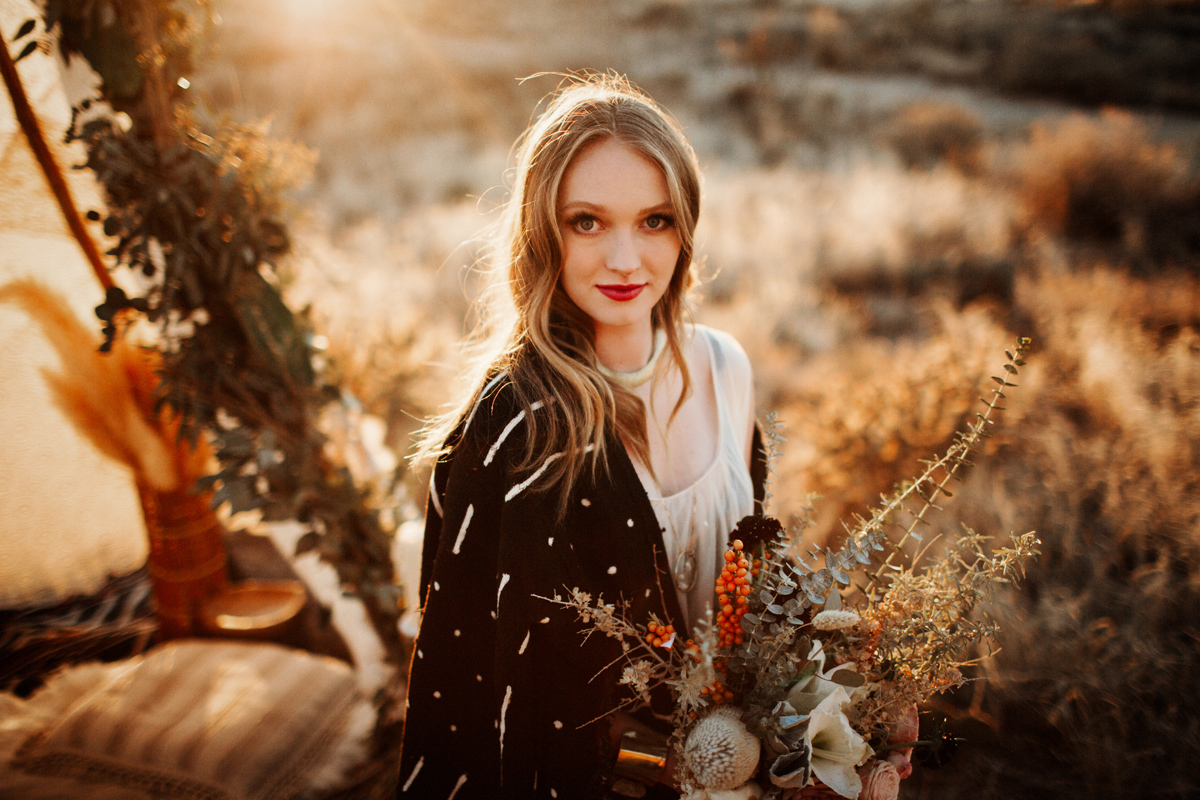 albuquerque-new-mexico-destination-bohemian-boho-teepee-wedding-desert-floral-liz-anne-photography