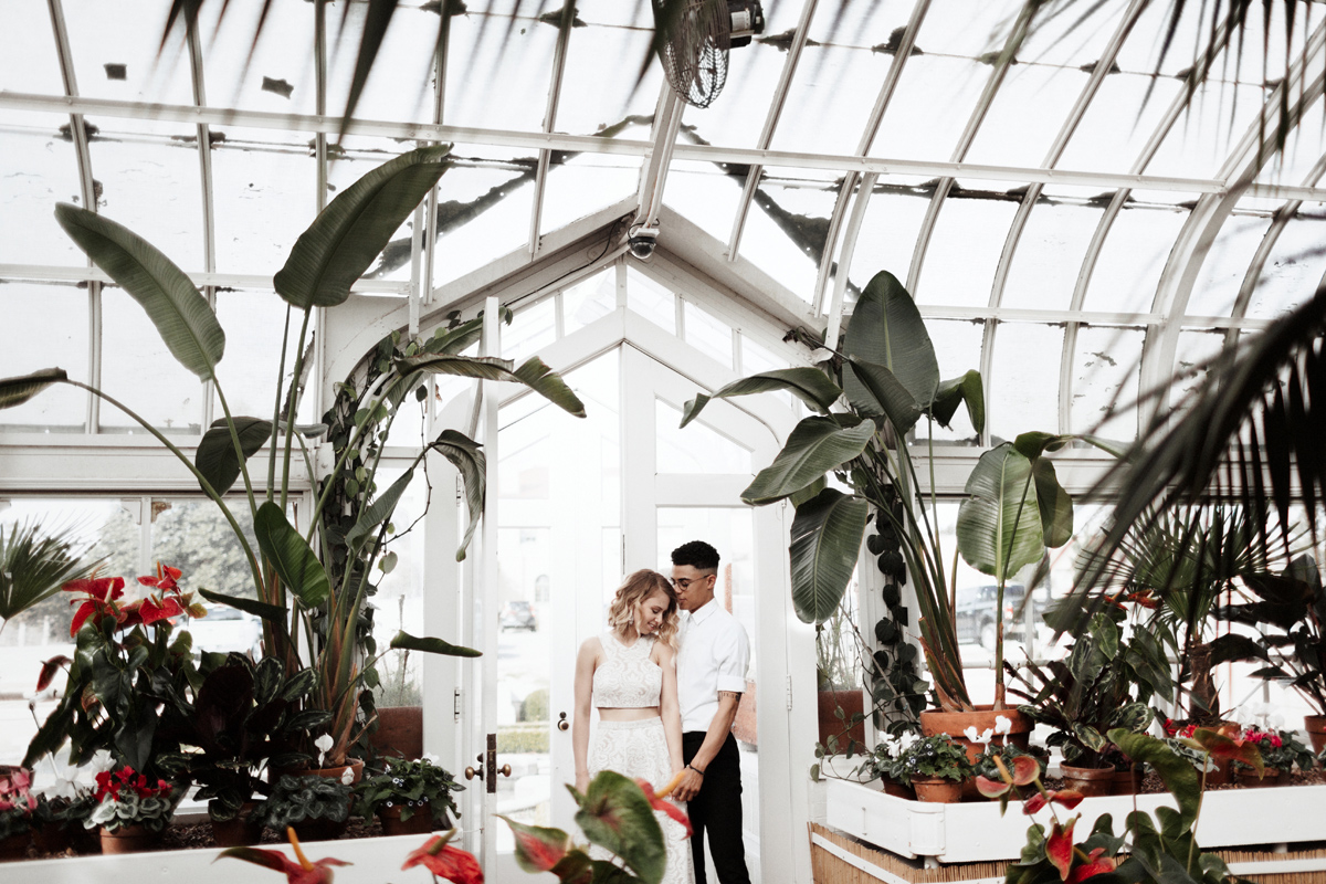 tulsa-oklahoma-garden-center-greenhouse-engagement-session-photographer-liz-anne-elizabeth-wells-photography