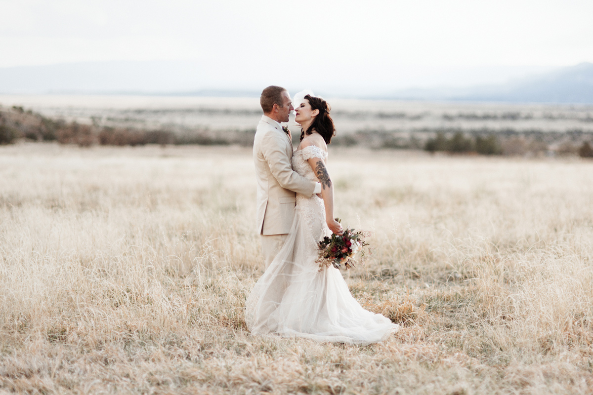 ghost-ranch-wedding-abiquiu-new-mexico-photographer-elizabeth-wells-photography-desert