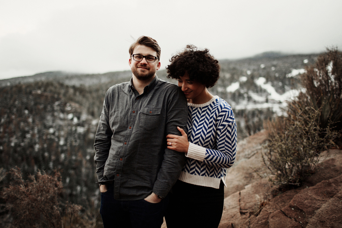 sandia-mountain-albuquerque-snow-fog-engagement-session-new-mexico-elizabeth-wells-photography