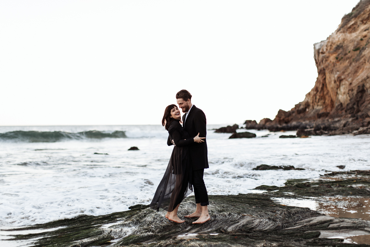 malibu-california-coast-beach-engagement-session-los-angeles-wedding-photographer-elizabeth-wells-photography