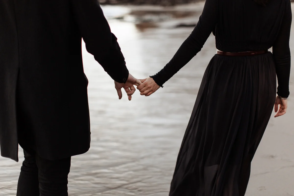 malibu-california-coast-beach-engagement-session-los-angeles-wedding-photographer-elizabeth-wells-photography