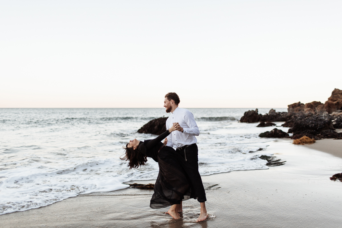 malibu-california-coast-beach-engagement-session-los-angeles-wedding-photographer-elizabeth-wells-photography