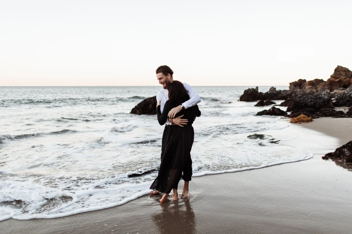 malibu-california-coast-beach-engagement-session-los-angeles-wedding-photographer-elizabeth-wells-photography