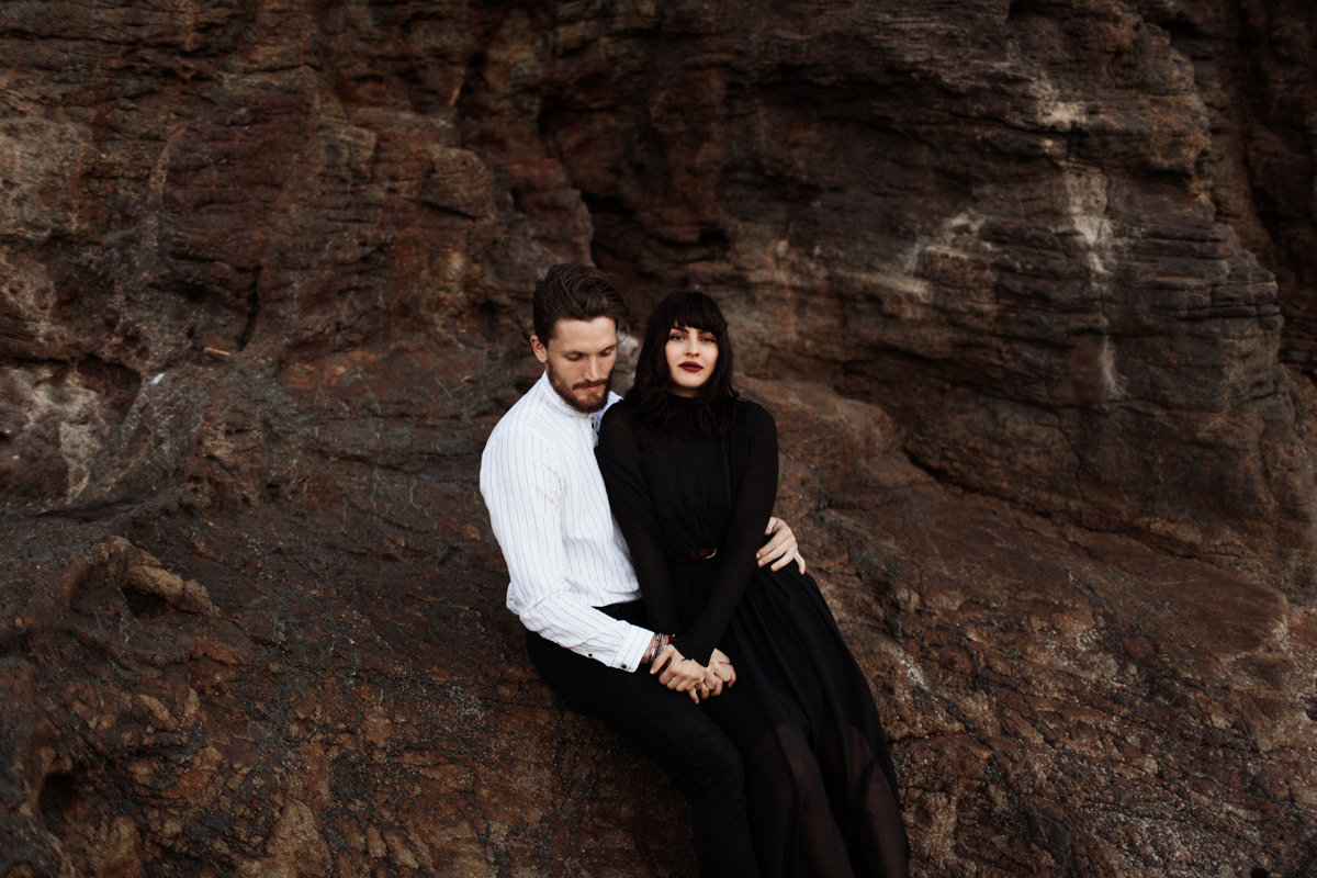 malibu-california-coast-beach-engagement-session-los-angeles-wedding-photographer-elizabeth-wells-photography