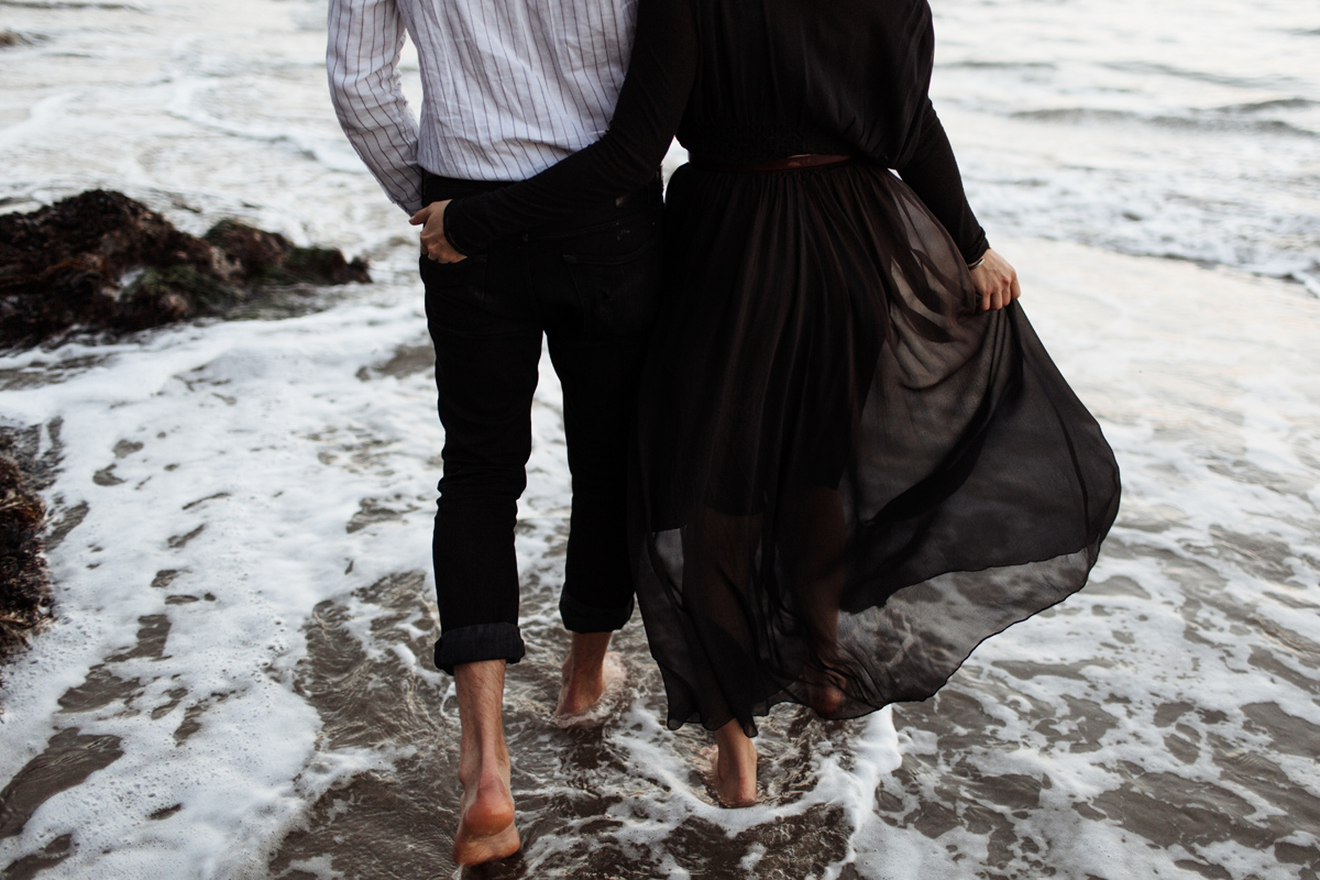 malibu-california-coast-beach-engagement-session-los-angeles-wedding-photographer-elizabeth-wells-photography