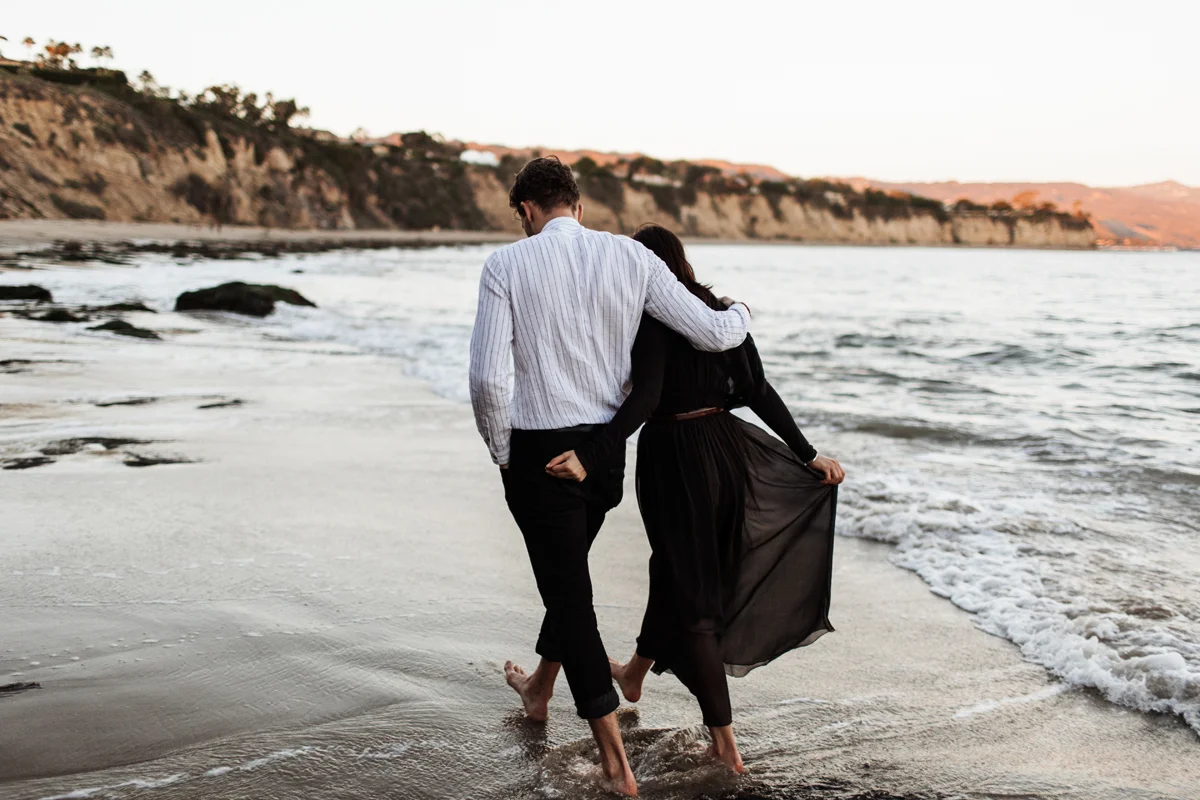 malibu-california-coast-beach-engagement-session-los-angeles-wedding-photographer-elizabeth-wells-photography