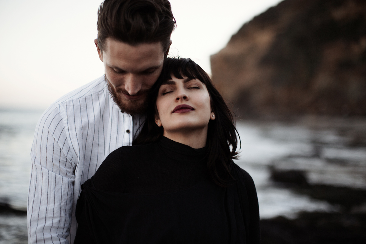 malibu-california-coast-beach-engagement-session-los-angeles-wedding-photographer-elizabeth-wells-photography