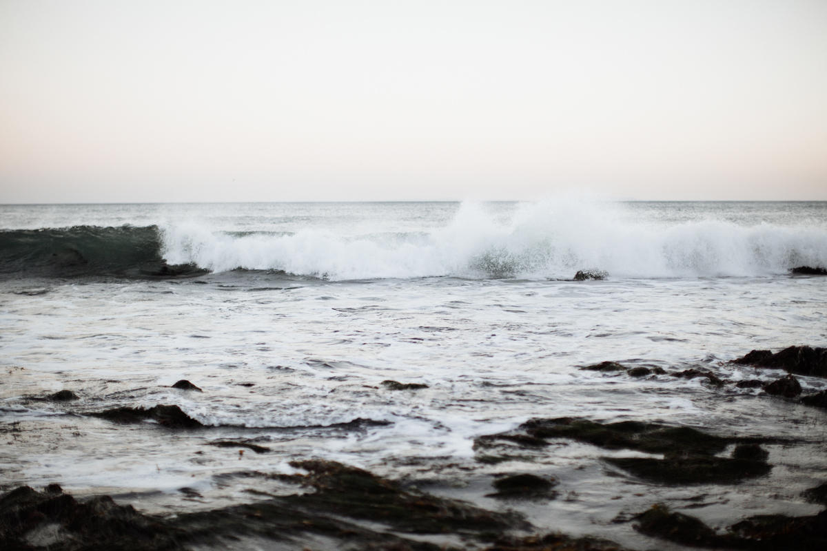 malibu-california-coast-beach-engagement-session-los-angeles-wedding-photographer-elizabeth-wells-photography