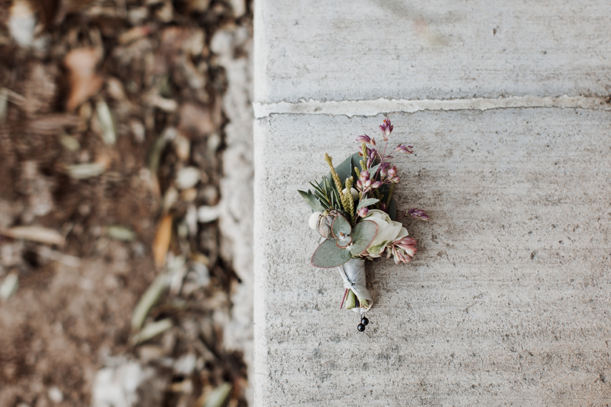 los-poblanos-wedding-albuquerque-new-mexico-elopement-elizabeth-wells-photography-photographer-winter-floral