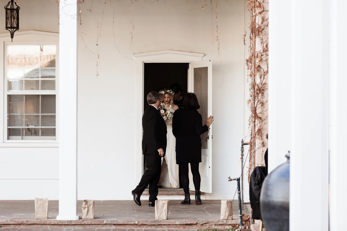los-poblanos-wedding-albuquerque-new-mexico-elopement-elizabeth-wells-photography-photographer-winter-floral