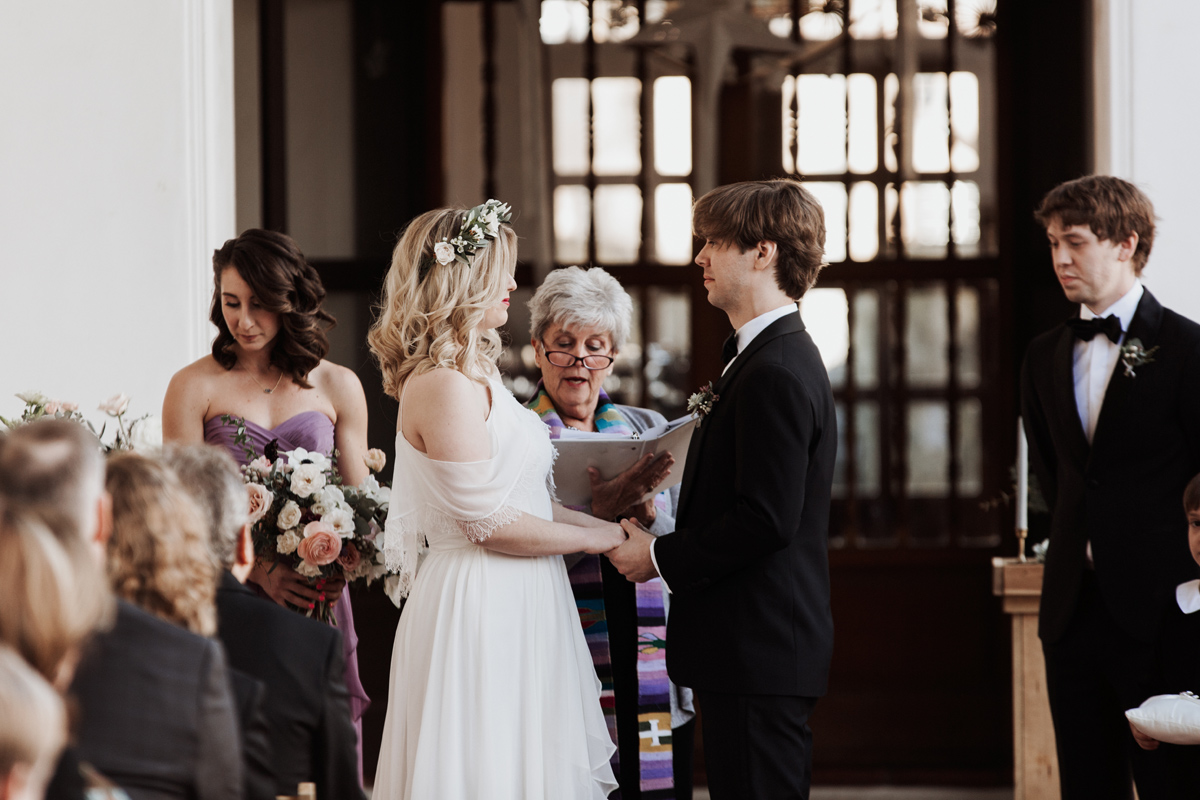 los-poblanos-wedding-albuquerque-new-mexico-elopement-elizabeth-wells-photography-photographer-winter-floral