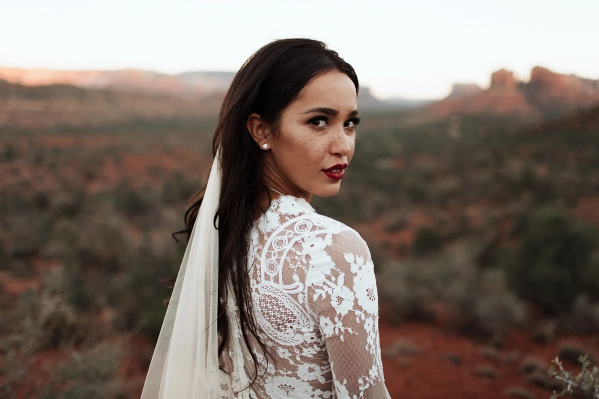 sedona-arizona-wedding-desert-elopement-elizabeth-wells-photography-photographer