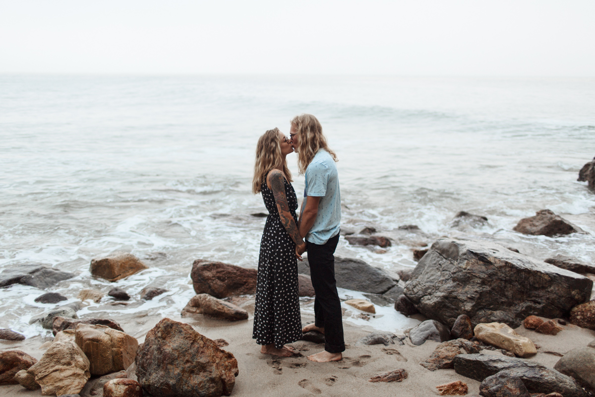 malibu-california-coast-beach-engagement-session-los-angeles-wedding-photographer-elizabeth-wells-photography-elopement