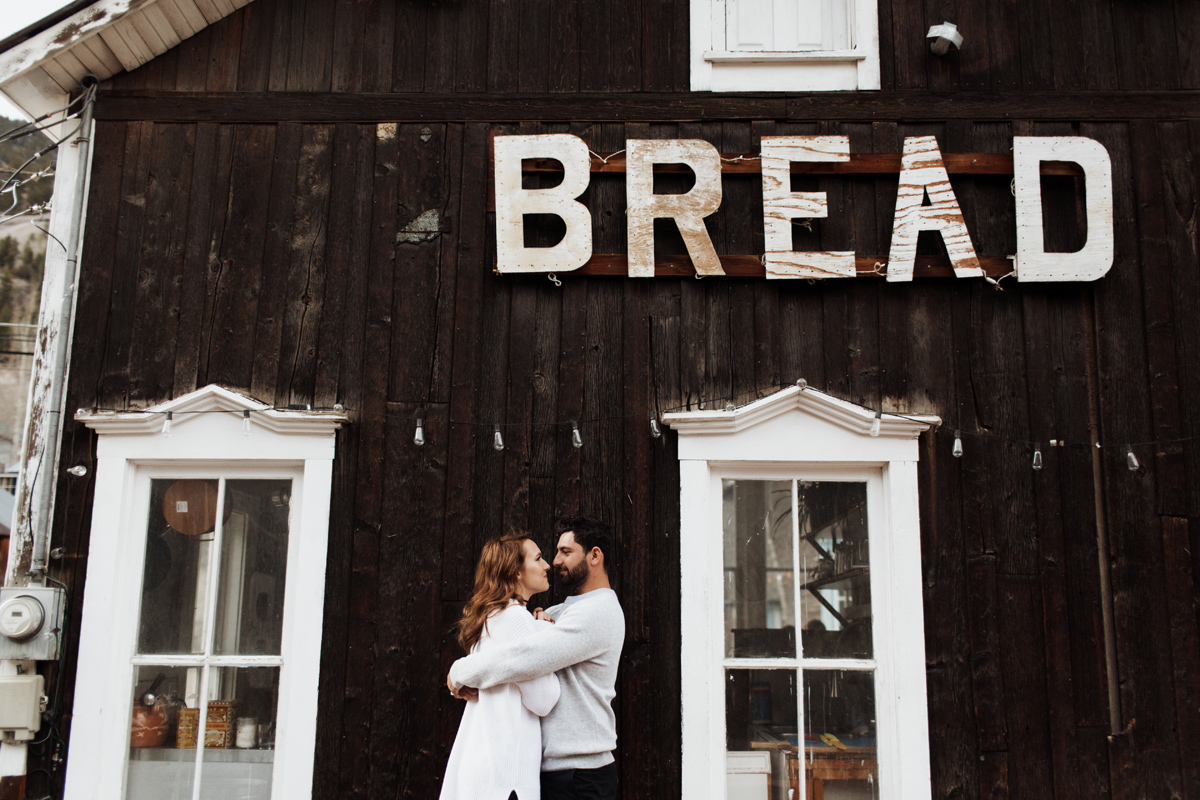 silver-plume-colorado-denver-bread-bar-rocky-mountain-portrait-engagement-session-wedding-elopement-elizabeth-wells-photography-photographer