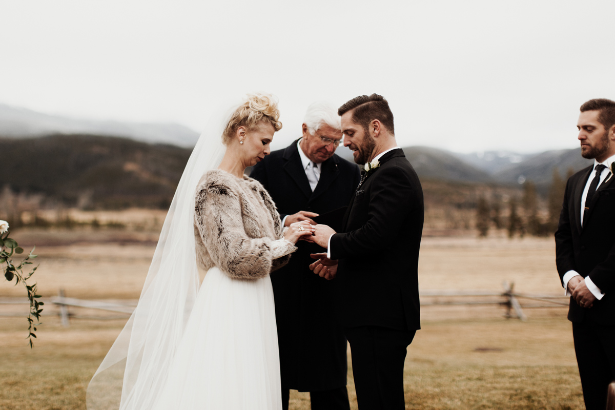 devils-thumb-ranch-tabernash-colorado-photographer-denver-mountain-wedding-elopement-elizabeth-wells-photography