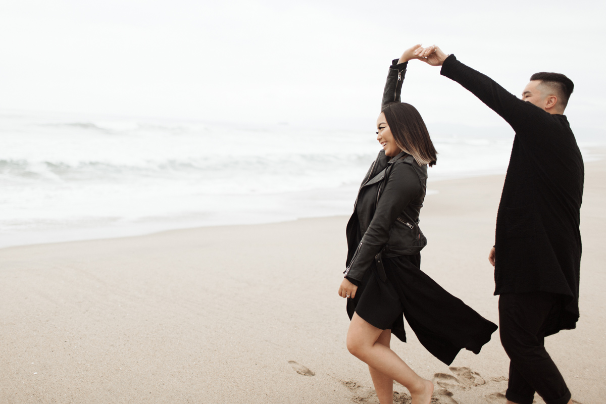 california-palm-springs-wind-mills-desert-los-angeles-beach-engagement-session-photographer-elizabeth-wells-photography