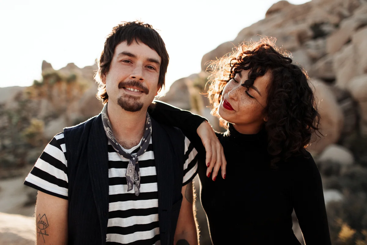 joshua-tree-california-engagement-wedding-elopement-session-desert-photographer-elizabeth-wells-photography