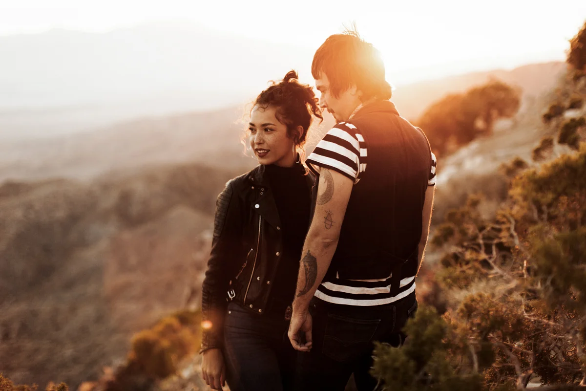joshua-tree-california-engagement-wedding-elopement-session-desert-photographer-elizabeth-wells-photography