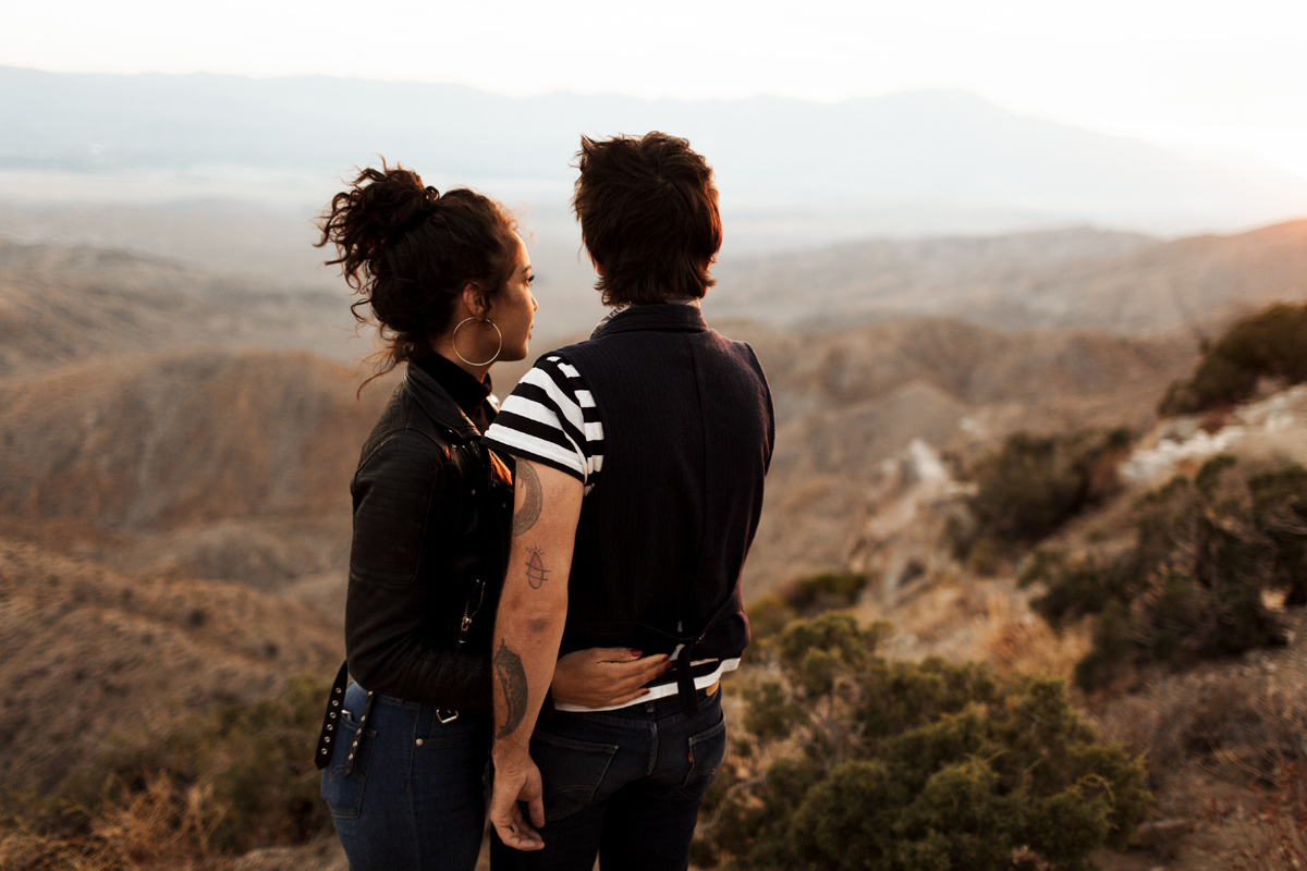joshua-tree-california-engagement-wedding-elopement-session-desert-photographer-elizabeth-wells-photography