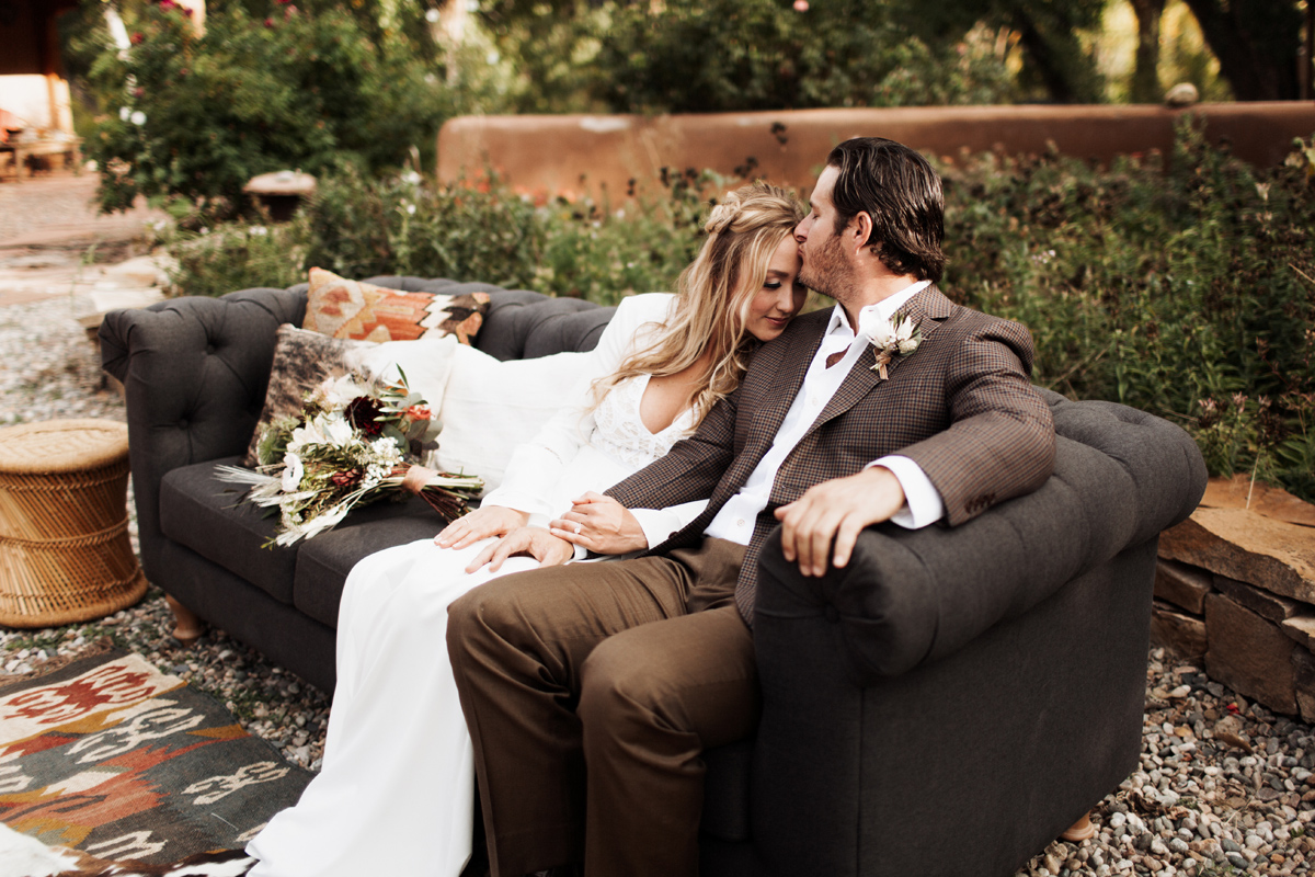 abiquiu-wedding-photographer-desert-elopement-new-mexico-elizabeth-wells-photography