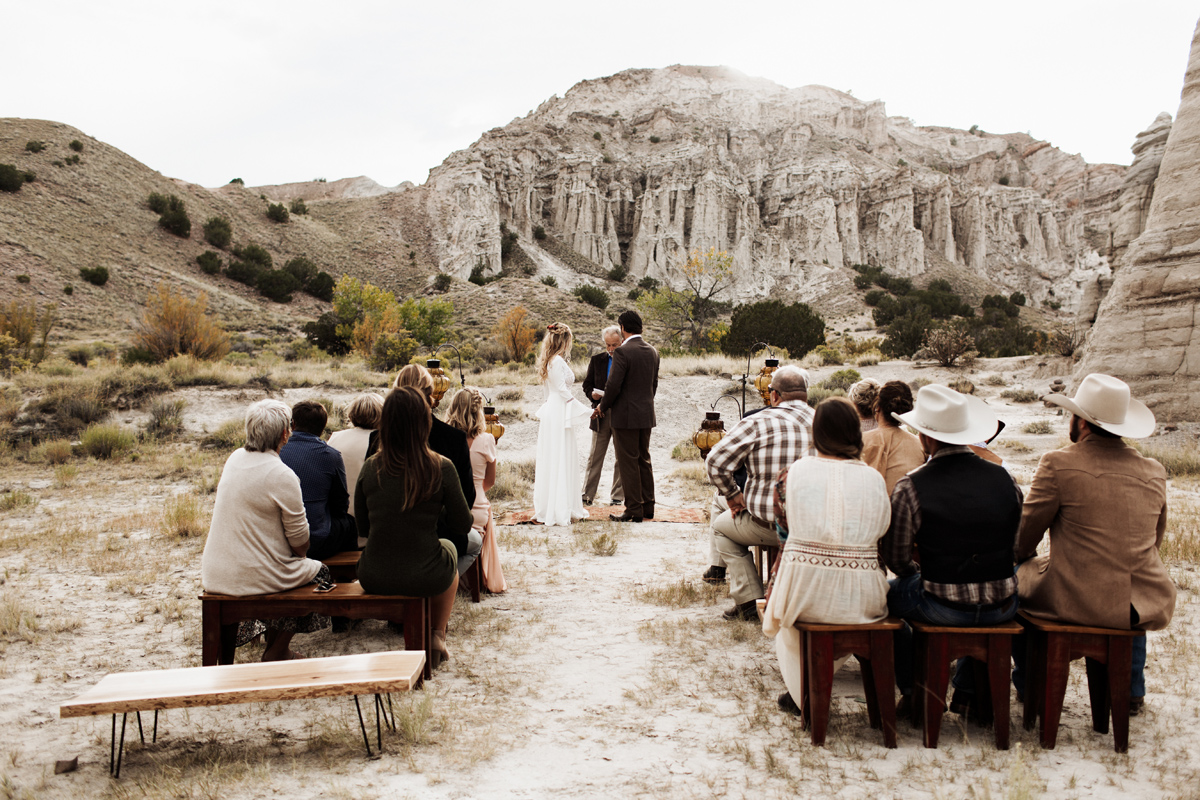 abiquiu-wedding-photographer-desert-elopement-new-mexico-elizabeth-wells-photography