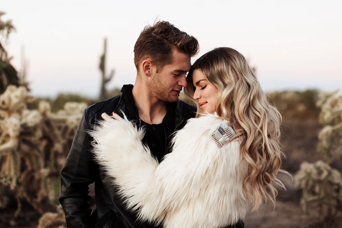 phoenix-arizona-photographer-desert-wedding-elopement-engagement-cactus-elizabeth-wells-photography