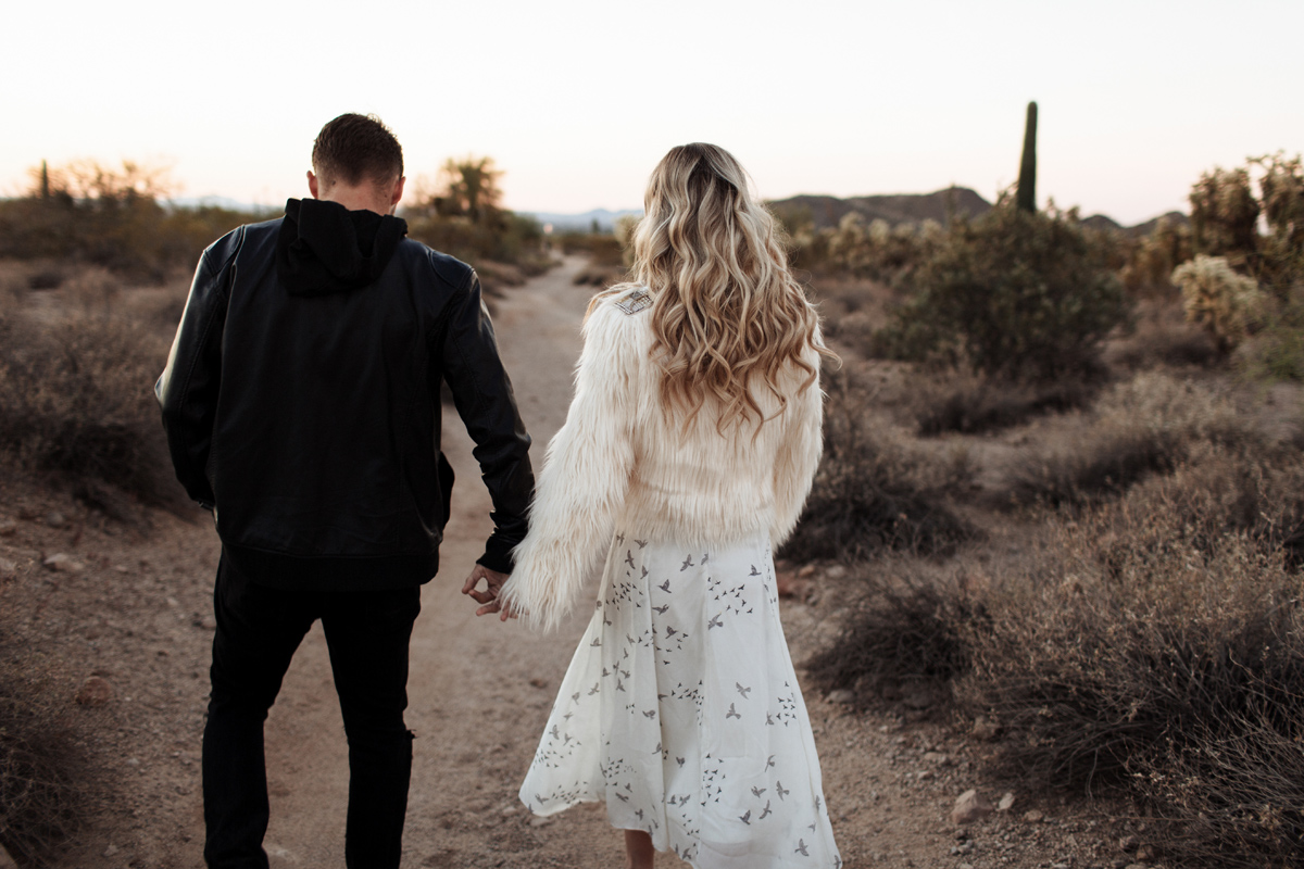 phoenix-arizona-photographer-desert-wedding-elopement-engagement-cactus-elizabeth-wells-photography