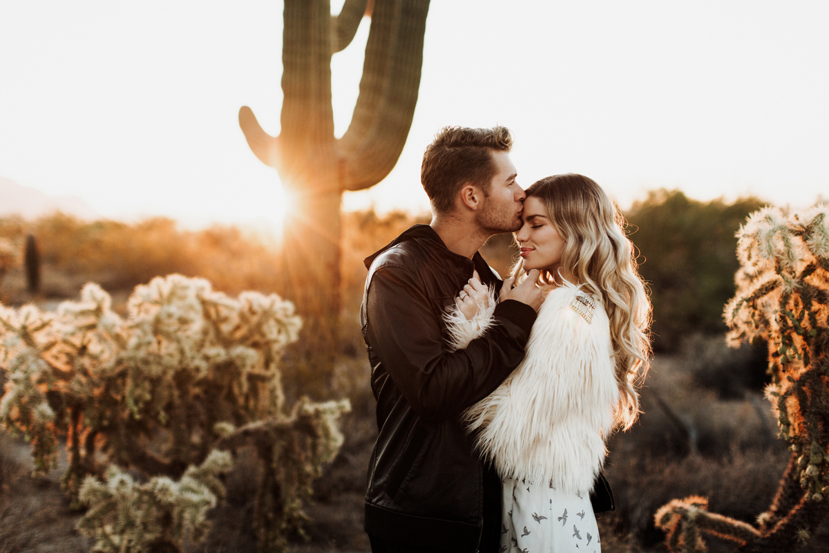 phoenix-arizona-photographer-desert-wedding-elopement-engagement-cactus-elizabeth-wells-photography