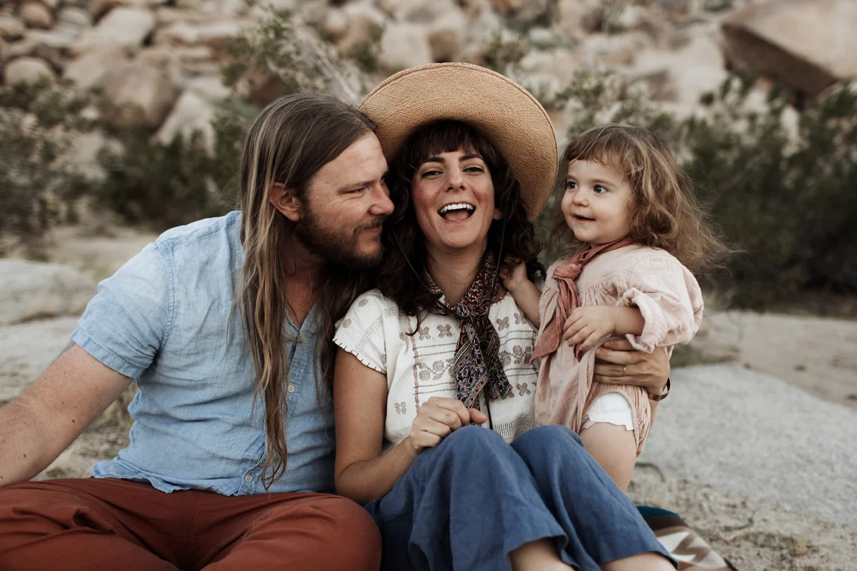 joshua-tree-california-family-session-photographer-elizabeth-wells-photography