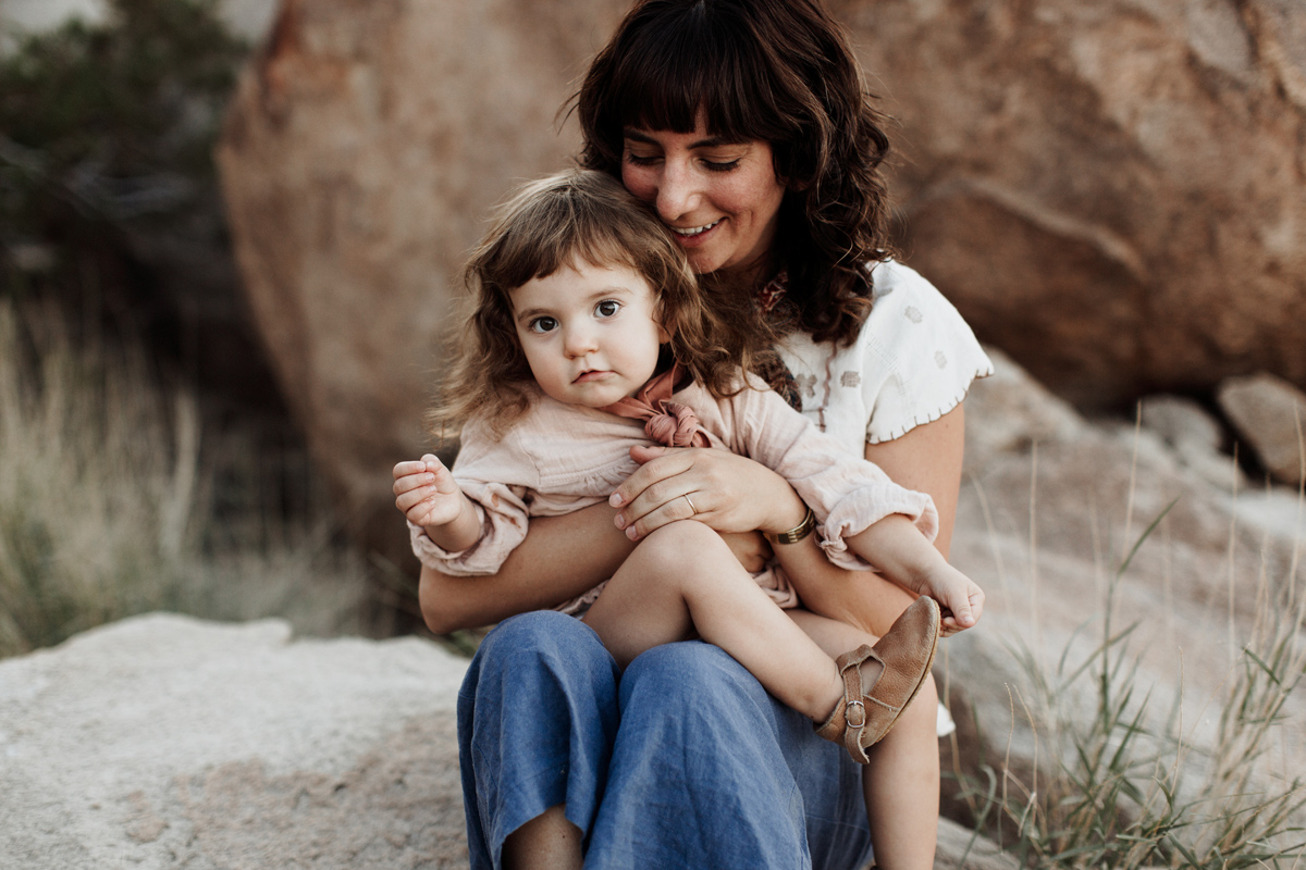 joshua-tree-california-family-session-photographer-elizabeth-wells-photography