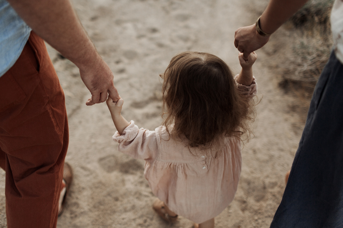 joshua-tree-california-family-session-photographer-elizabeth-wells-photography