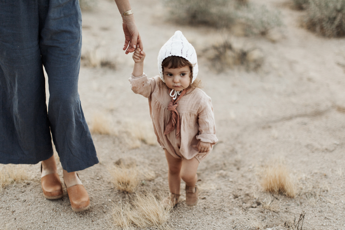 joshua-tree-california-family-session-photographer-elizabeth-wells-photography