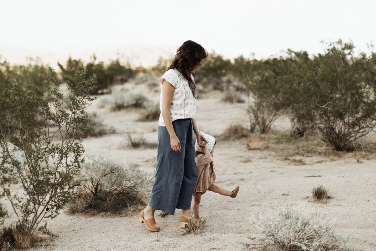 joshua-tree-california-family-session-photographer-elizabeth-wells-photography