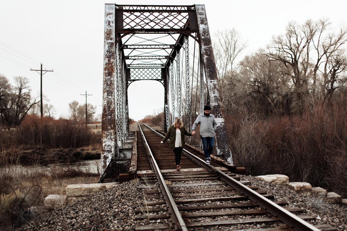 colorado-engagement-wedding-photographer-salida-elopement-mountain-elizabeth-wells-photography