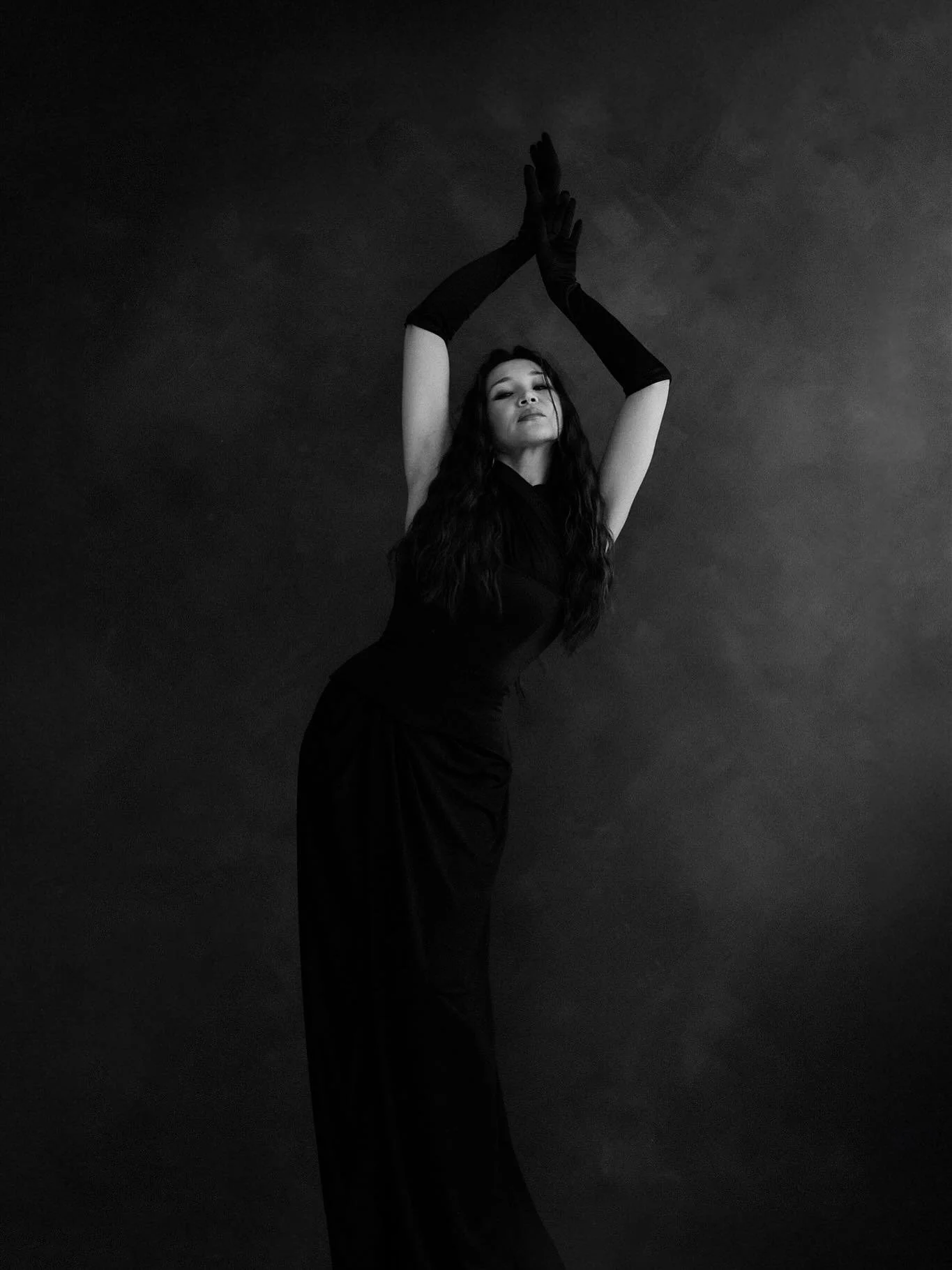 in the studio with Rika | @onehappyartist