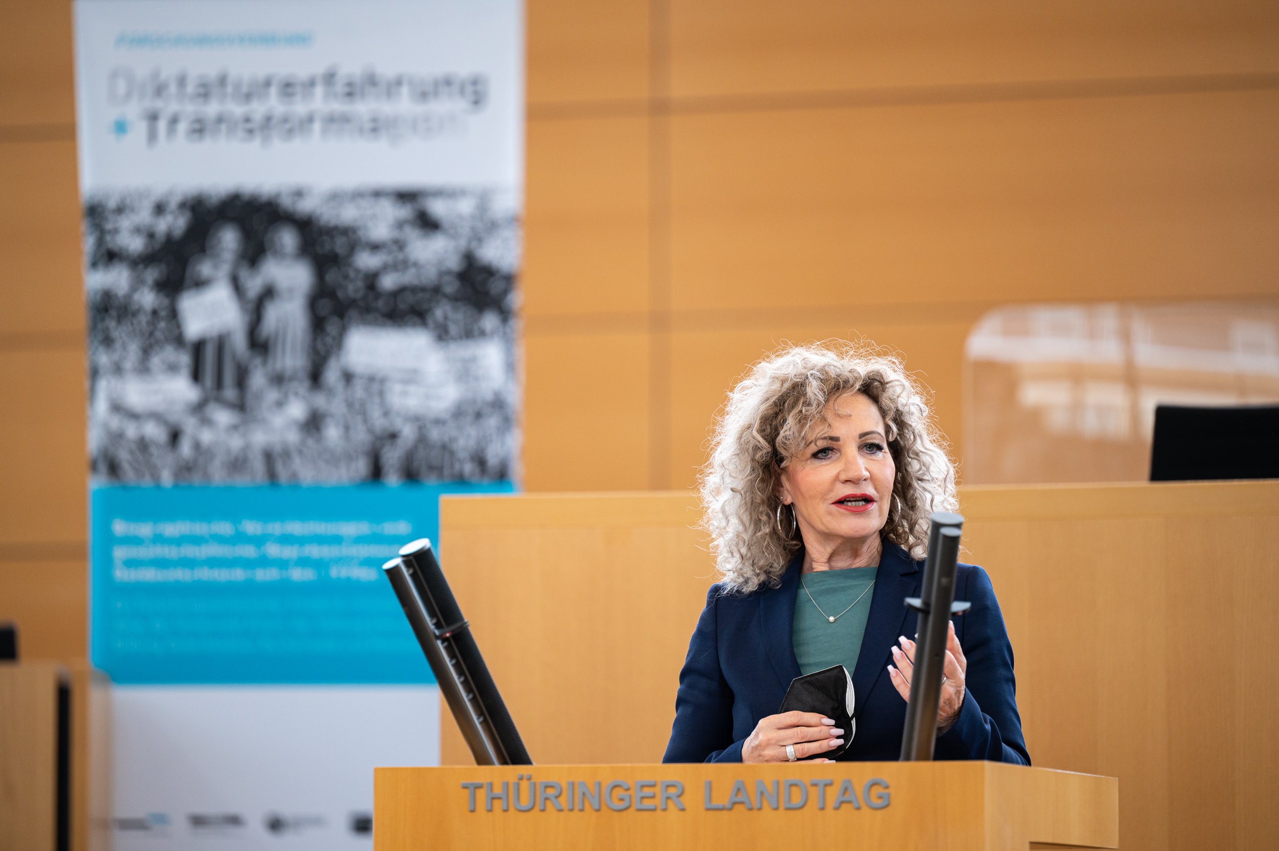  Zweites Forum, Forschungsverbund Diktaturerfahrung und Transformation im Thüringer Landtag. Im Bild: Begrüßung durch Landtagspräsitentin Birgit Keller, Foto: Henry Sowinski 