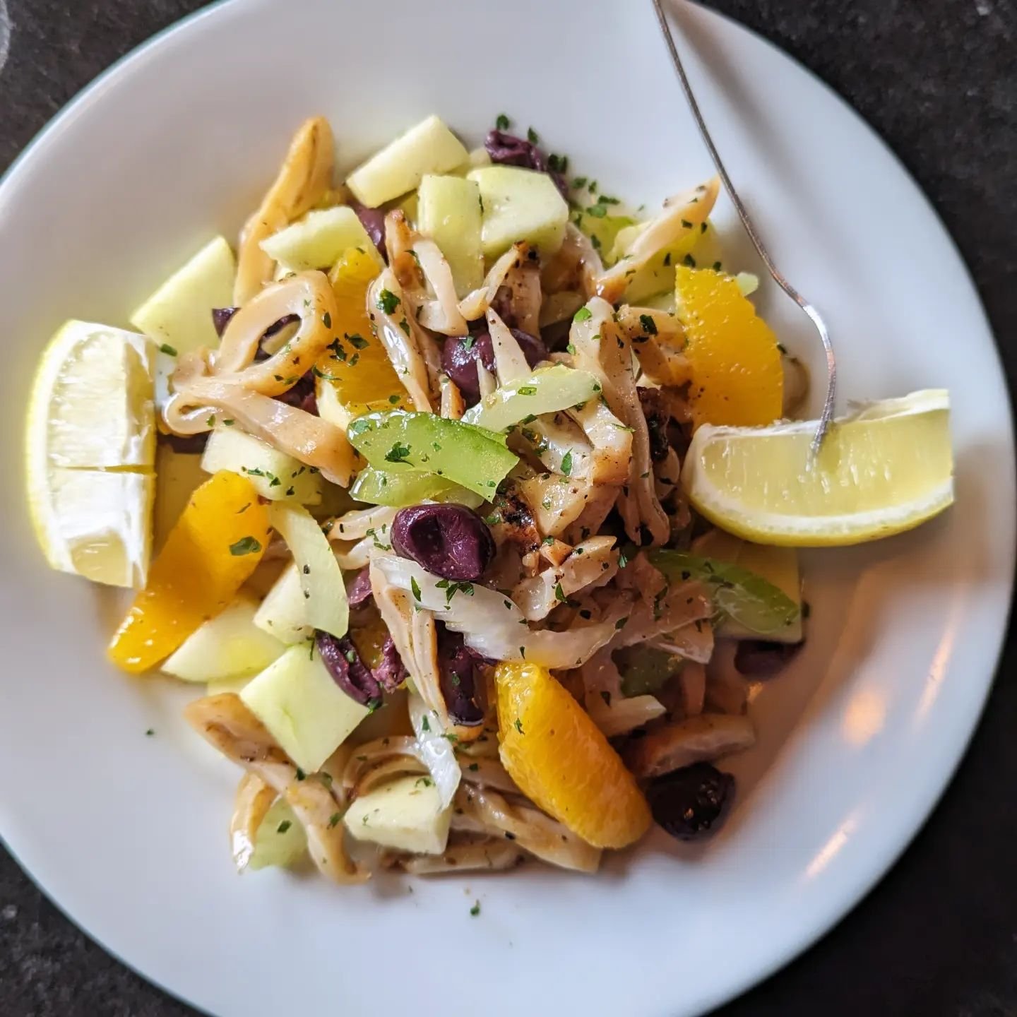 🦑 Today's Grilled Calamari Salad with apples, celery, olives &amp; citrus infused olive oil.🫒 

☎️ (914) 835-6199 for take-out &amp; reservations.
📍Harrison, NY

#trattoriavivolo #cucinaitaliana #vivolo #harrison #grilledcalamari #westchestereats 