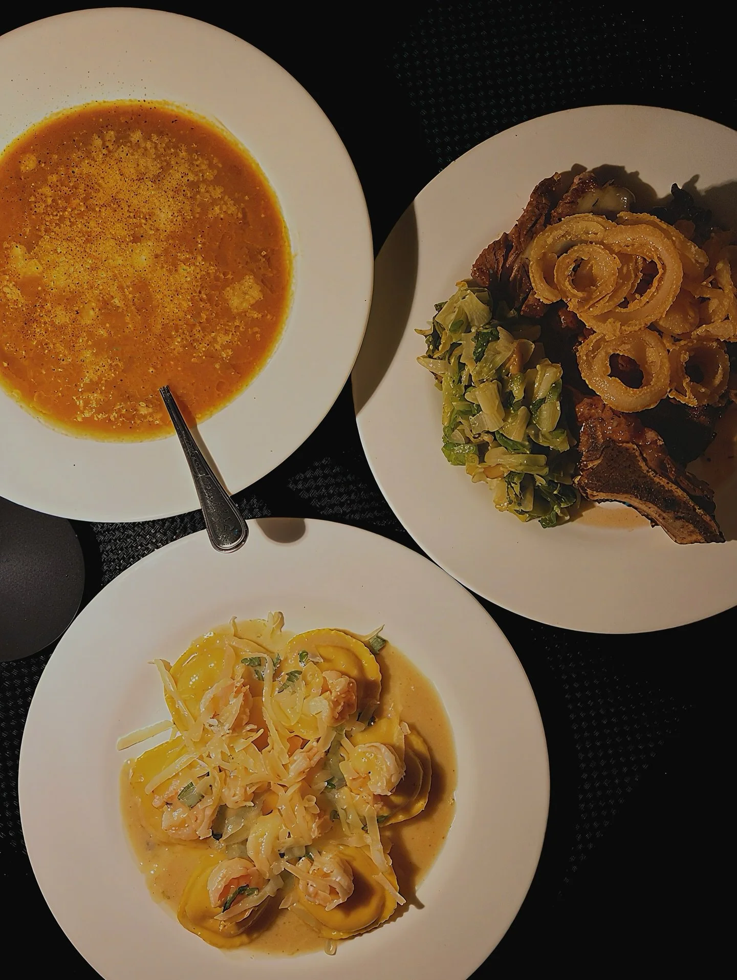 Comfort food mode: ON!

Our soup season has officially started, and we&rsquo;re serving cozy vibes all the way - from pumpkin ravioli that tastes like fall in a bite, to a perfectly cooked steak for all the meat lovers out there !
This fall ain&rsquo