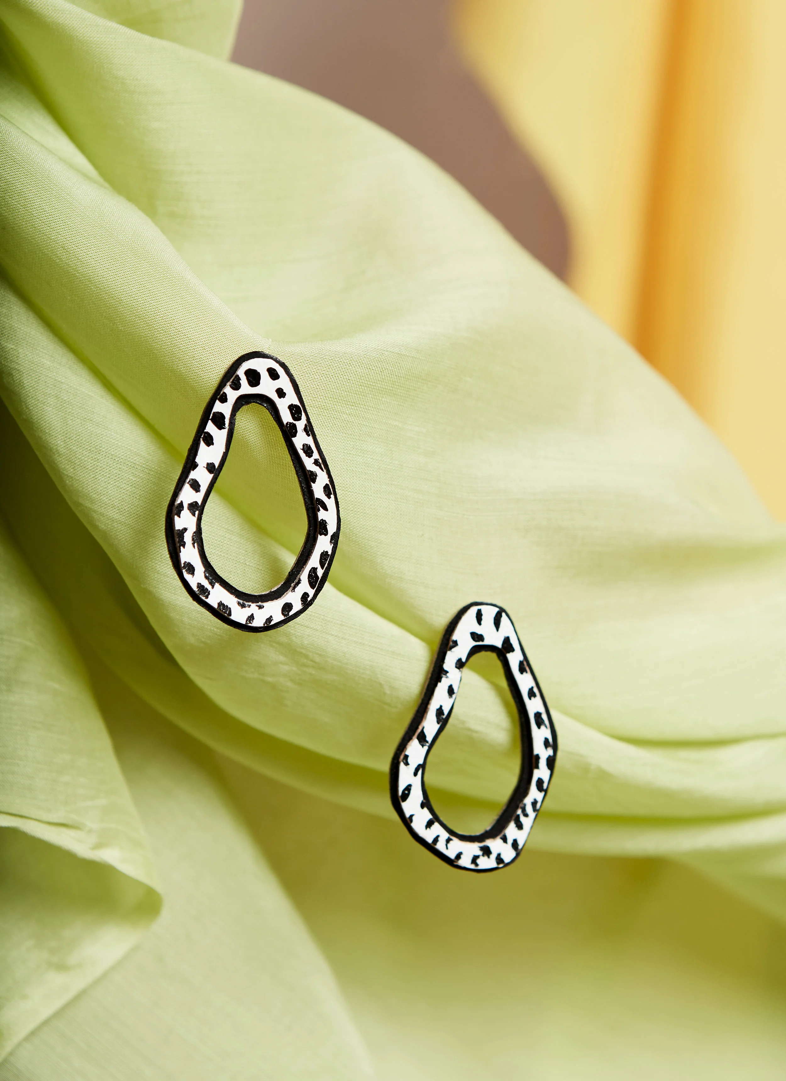022219_MVM_Earring_Editorial_099 copy.jpg