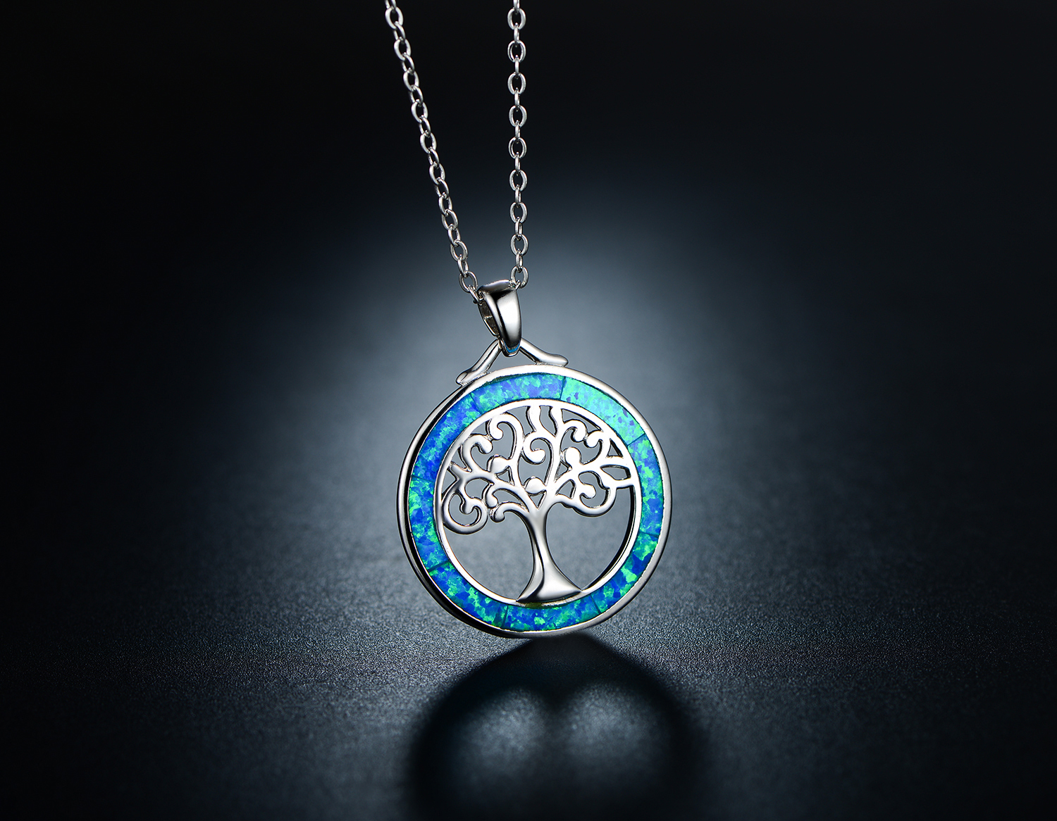 Tree-of-Life Charm Circle Pendant /& Chain Necklace in 18K White Gold Plate
